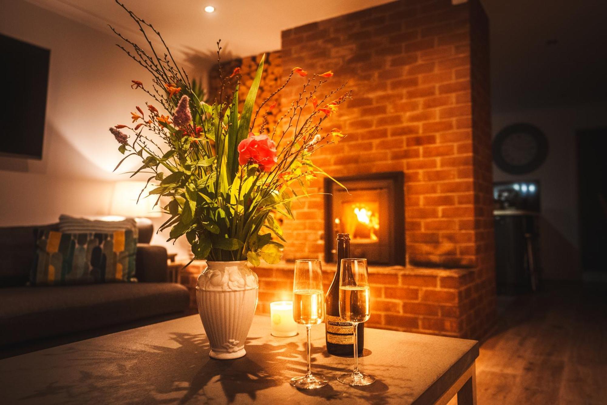 High Tor House Apartment
