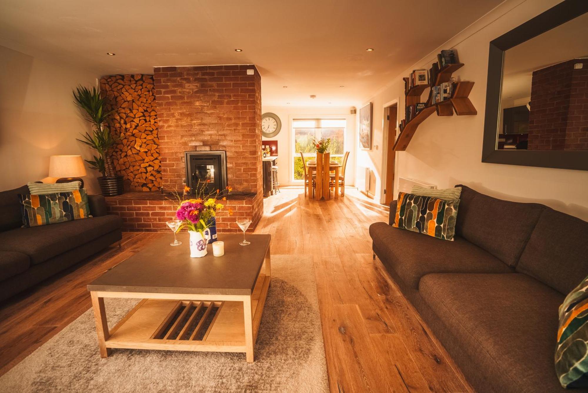 High Tor House Apartment