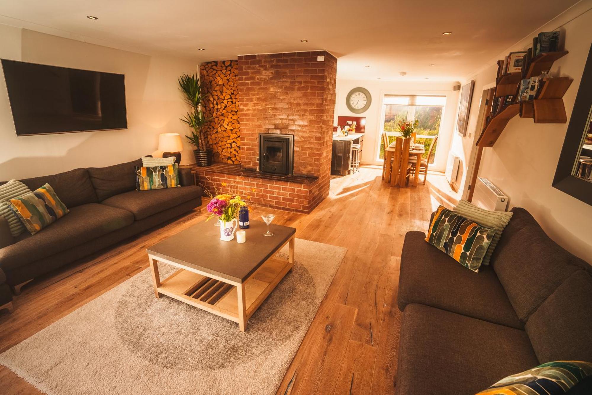 High Tor House Apartment *